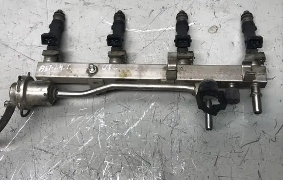 Opel Astra J Fuel injectors set 55577580 0280151267
