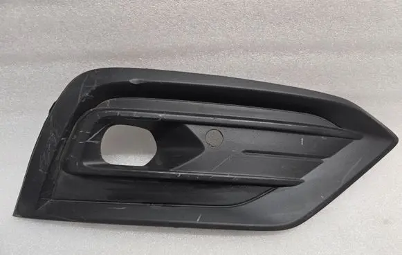 Volvo V60 Front fog light trim/grill 31455639