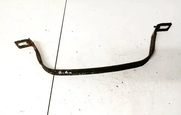 Peugeot 407 Fuel tank mounting bracket 