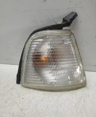 Audi 80 90 B3 Front indicator light 185143B