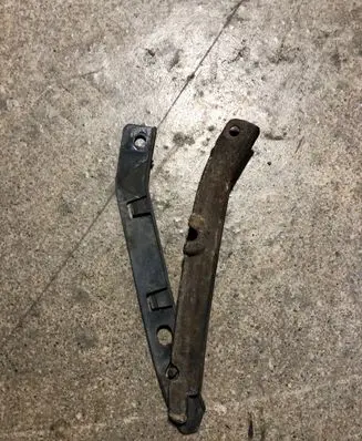 Mercedes-Benz ML W164 Front bumper mounting bracket a1643800314