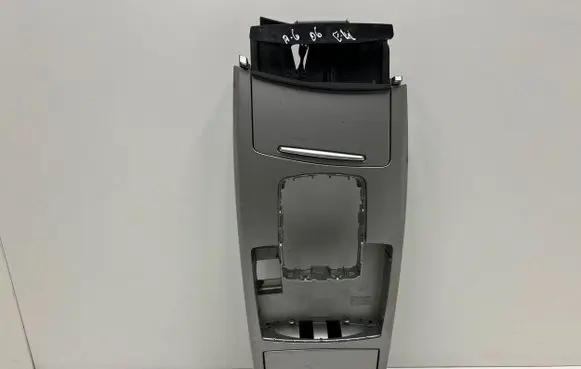 Audi A6 S6 C6 4F Center console 4F1864261 P0103820 T00218