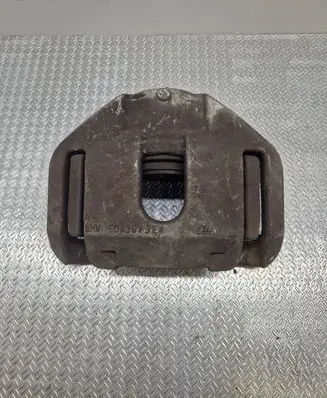 BMW 5 E60 E61 Front brake caliper 6030324
