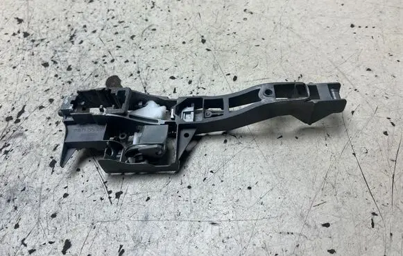 Citroen C3 Rear door exterior handle/bracket 111671ZP5G3 9684560080