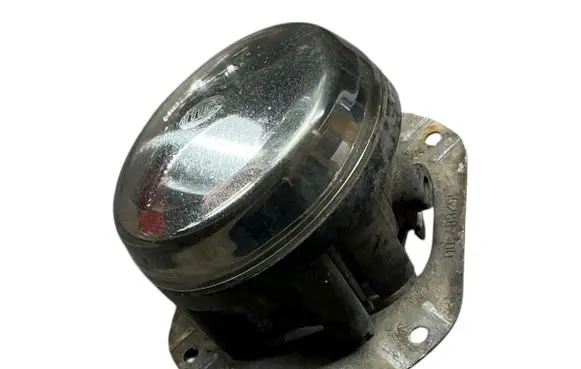 Mercedes-Benz C W204 Fog light bracket 16288700