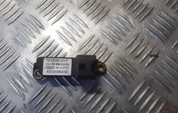 Audi A6 S6 C5 4B Airbag deployment crash/impact sensor 4B0959643B