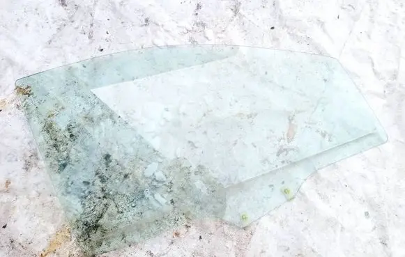 Ford Ka Front door window glass four-door AS2