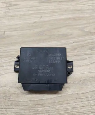 Volvo V70 Parking PDC control unit/module 30765690 601913 30765689