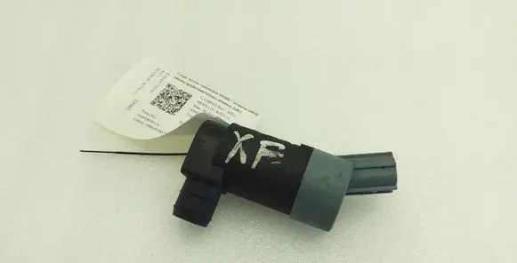 Jaguar XF X250 Windscreen/windshield washer pump