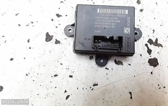 Ford Focus Door control unit/module BV6N14B532BJ AV6N14C236BB
