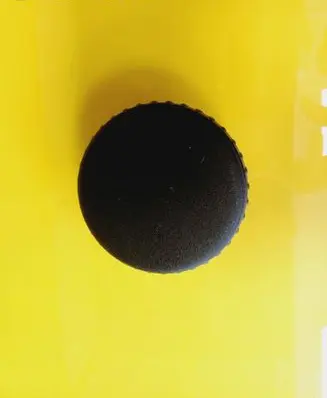 Seat adjustment knob