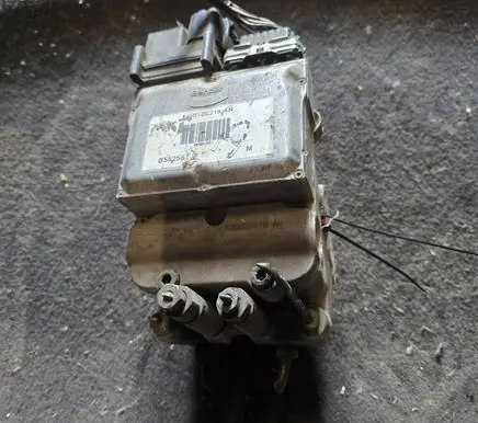 Ford Mondeo MK I ABS Pump F4RF2C219AN B552551 BM0KSS1