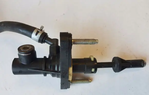 Toyota Yaris Clutch master cylinder