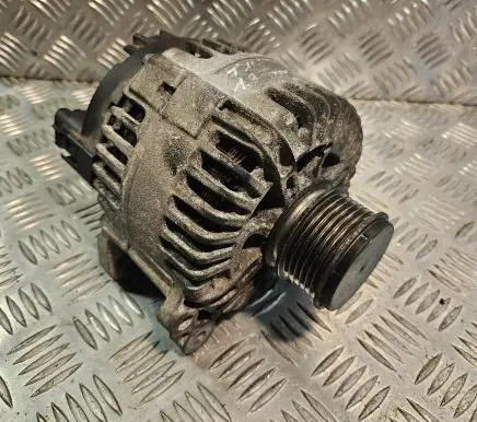 Volkswagen Golf V Generator/alternator 06F903023C