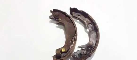 Toyota Avensis T250 Handbrake/parking brake pads 3a31