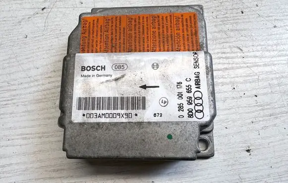 Audi A4 S4 B5 8D Airbag control unit/module 8D0959655C 0285001176