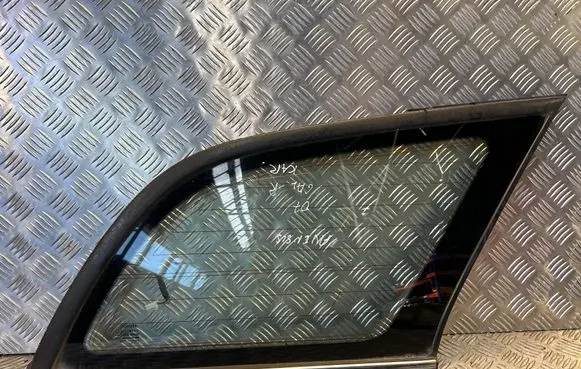 Toyota Avensis T250 Rear side window 43R00048 DOT24AS2M68