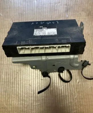 Subaru Legacy Comfort/convenience module 88281AJ320 X1T23174H 97RI010653