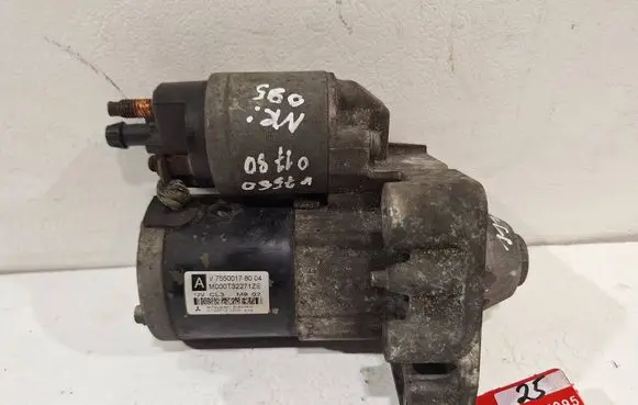 Peugeot 308 Starter motor V755001780