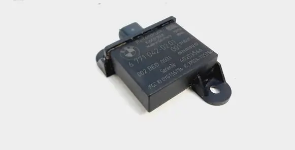 BMW X5 E70 Tire pressure control unit 6771042