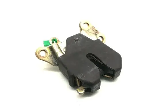 Toyota Corolla E110 Tailgate/trunk/boot lock/catch/latch