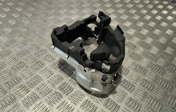 Volvo XC60 Heat shield in engine bay 32252302