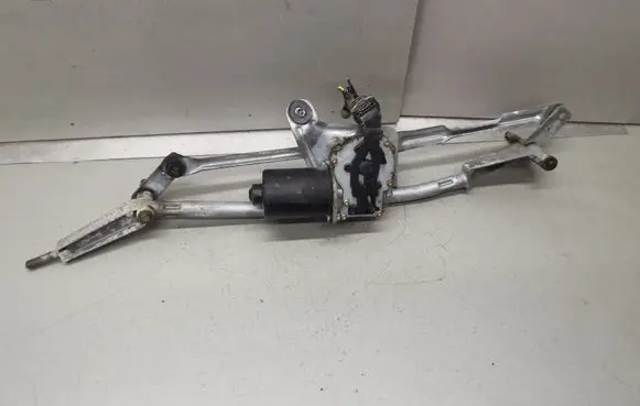 Volvo XC70 Front wiper linkage and motor 404775 09151848