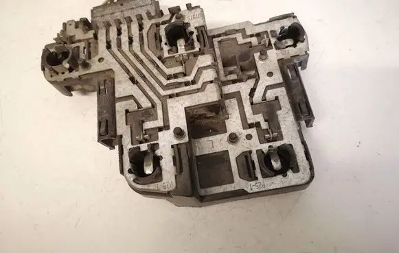 Volkswagen Golf II Tail light bulb cover holder 191945257