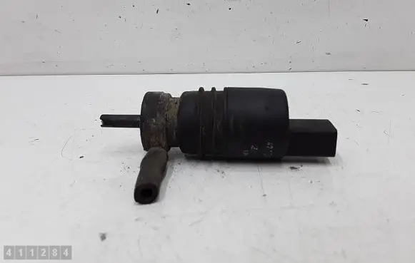 BMW 3 E46 Windscreen/windshield washer pump