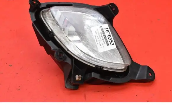 Hyundai Genesis Front fog light R922022M0