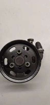 Volkswagen PASSAT B5.5 Power steering pump 800145177QE6