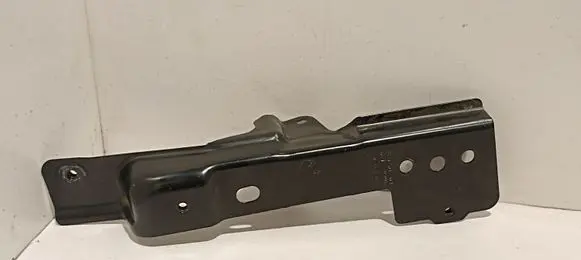 Audi Q7 4L Fender mounting bracket 4L0805698