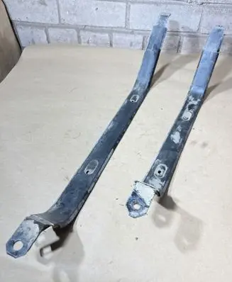Ford Turneo Courier Fuel tank mounting bracket 