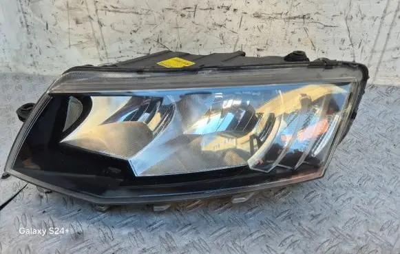 Skoda Octavia Mk3 (5E) Headlight/headlamp 5E2941015 030127260100 1305631226