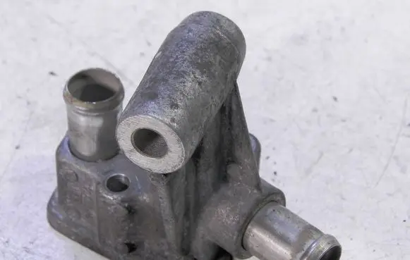 Opel Astra G Engine coolant pipe/hose 90573652