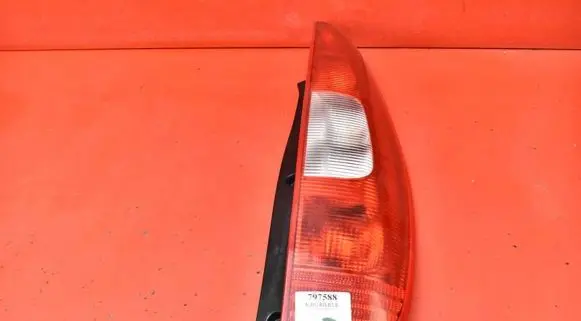 Mitsubishi Colt Rear/tail lights MR957374