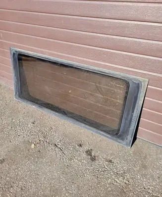Ford Transit Side middle window/glass 