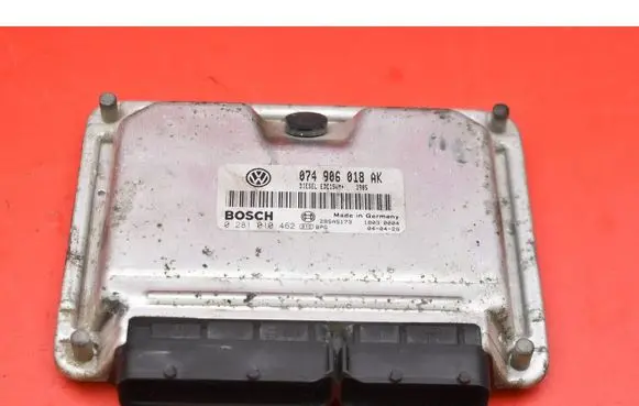 Volkswagen Transporter - Caravelle T4 Engine control unit/module ECU 074906018AK