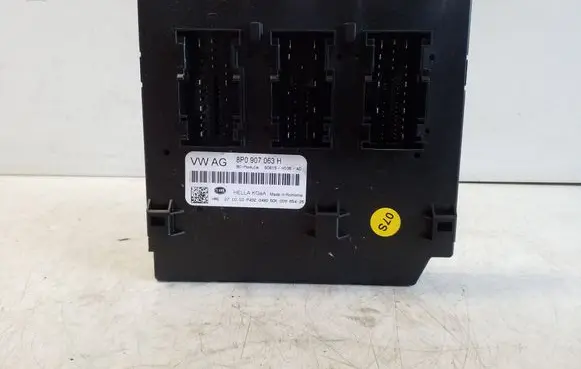 Audi TT TTS Mk2 Comfort/convenience module 8P0907063H