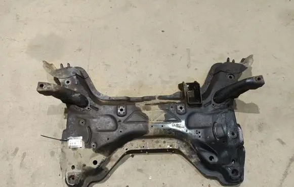 Citroen C4 Grand Picasso Front subframe 