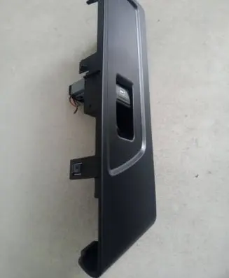 Volkswagen PASSAT B6 Electric window control switch 3AB857858