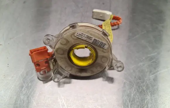 Volvo S40, V40 Airbag slip ring squib (SRS ring) 30613567
