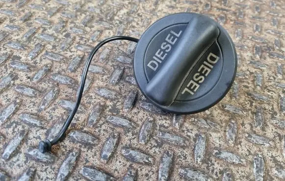 Mercedes-Benz A W177 Fuel tank filler cap A0004704400