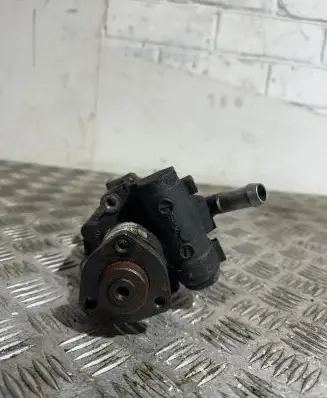 BMW 3 E90 E91 Power steering pump 678883803