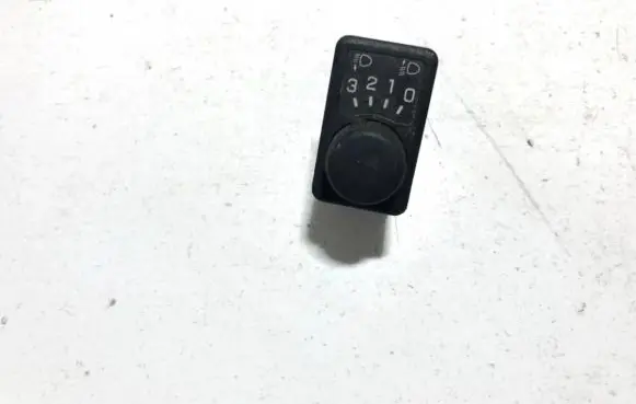 Nissan Primera Headlight level height control switch 37044a d33903
