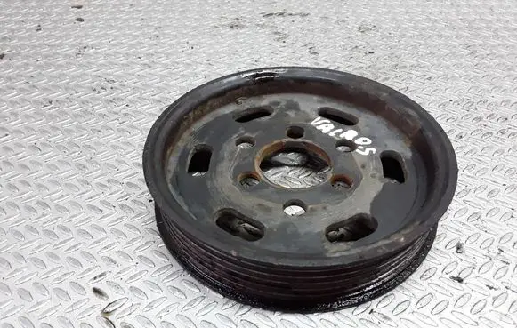 Volkswagen Golf IV Power steering pump pulley 038145255A