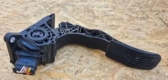 Mercedes-Benz Sprinter W906 Accelerator throttle pedal A9073010100 0280755357 ZGS001Q002