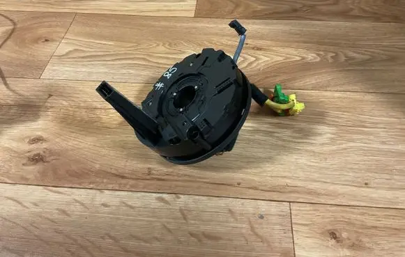 Mercedes-Benz B W245 Airbag slip ring squib (SRS ring) A1695406145