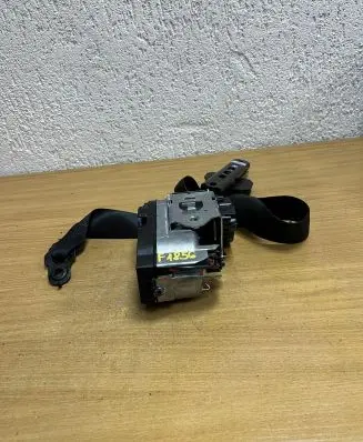 Mercedes-Benz ML W164 Set of seat belts 00063774B F1856