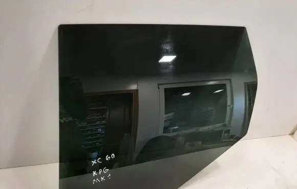 Volvo XC60 Rear door window glass